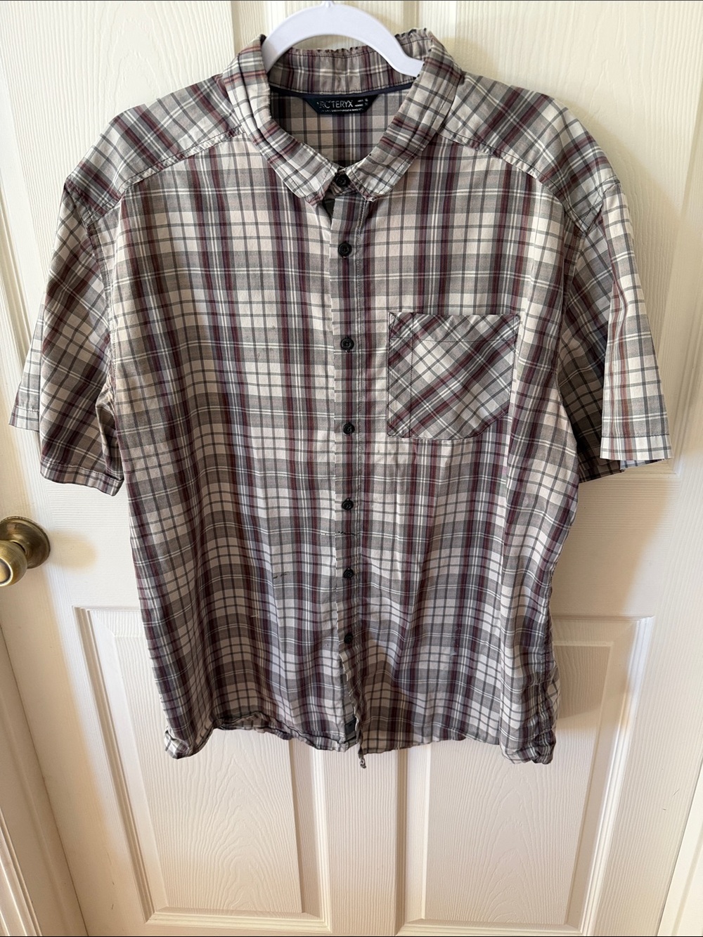 Arc'teryx Men’s S/S Plaid Shirt-Gray,Cream & Maroon.  Sz XL Box52 FLAWED